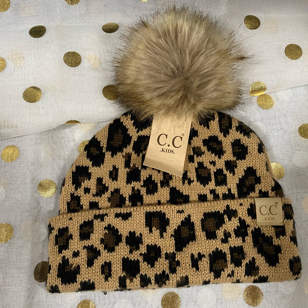 ⭐️NWT C.C Kids Leopard Pom Beanie